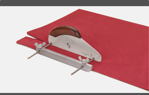 Bandle Messer- und Werkzeugfabrik - Streifenschneider für Teppich- und Design Beläge komplett mit 10 Stück Ersatzklingen 2003